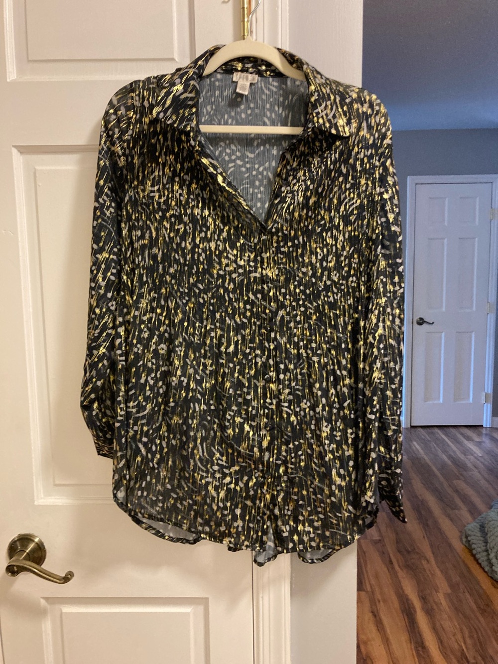 Spense Black Button-Front Printed Collared Blouse with Gold & Silver Speckle